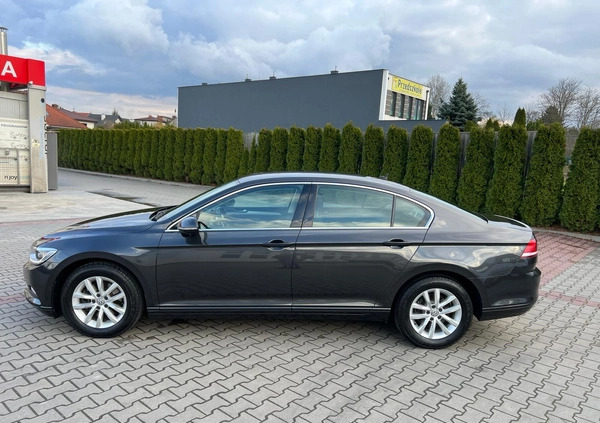 Volkswagen Passat cena 75900 przebieg: 78000, rok produkcji 2019 z Cieszyn małe 154